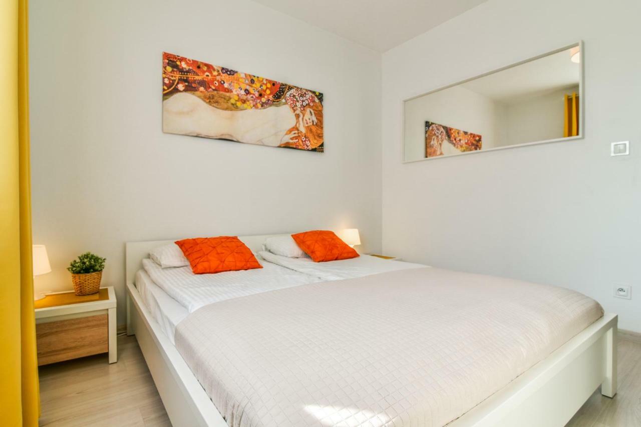 Ltc Apartments Malczewskiego Centrum Danzica Esterno foto